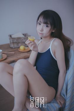 狰狞山峰
